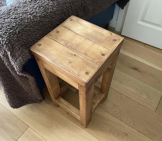 Rustic Solid Wood Side Table, Chunky Coffee Table, Handmade Oak End Table, Farmhouse Lamp Stand – Skywidz