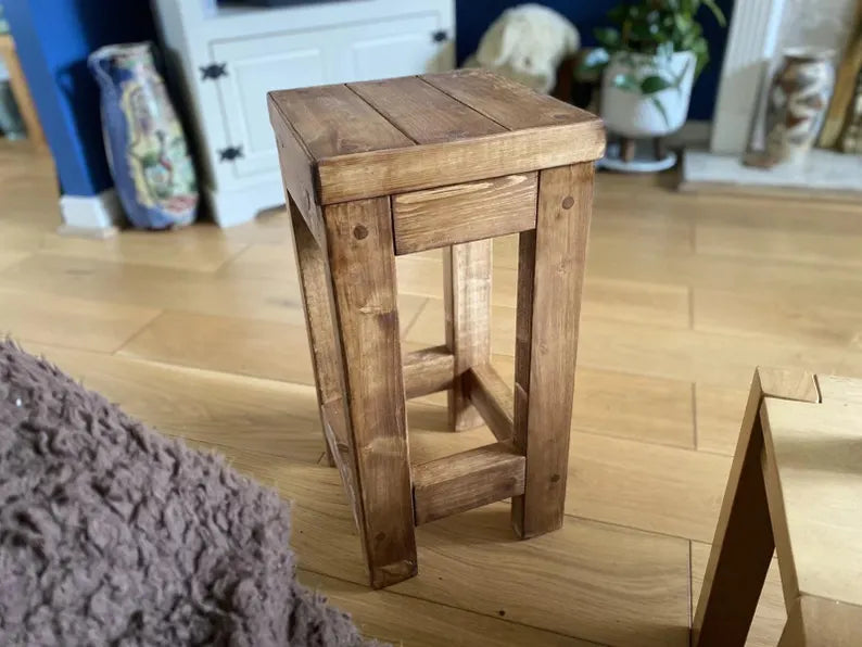 Rustic Solid Wood Side Table, Chunky Coffee Table, Handmade Oak End Table, Farmhouse Lamp Stand – Skywidz